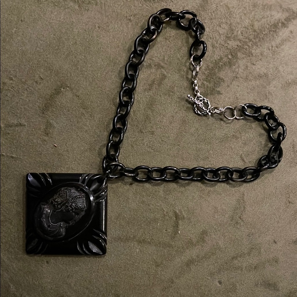 Vintage Black BAKELITE Cameo Necklace